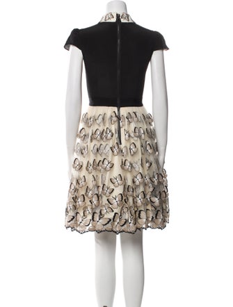 Alice + Olivia Lace Pattern Knee-Length Dress