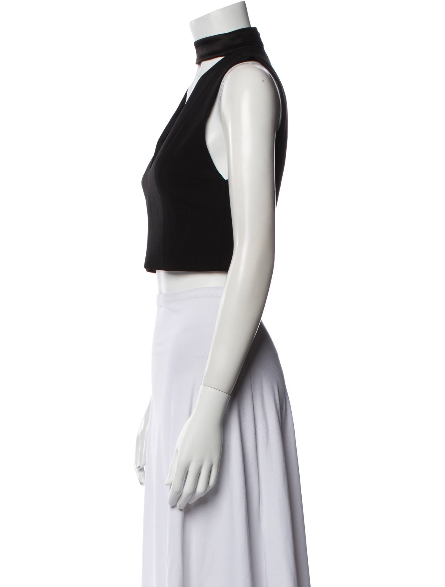 Alice + Olivia V-Neck Sleeveless Crop Top