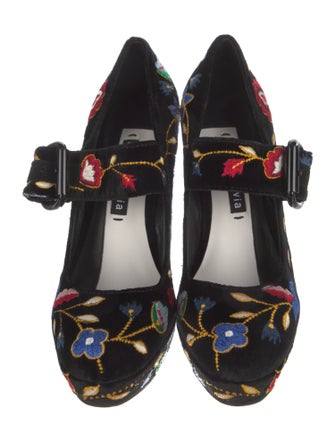 Alice + Olivia Velvet Floral Print Pumps