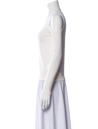 Alice + Olivia Crew Neck Long Sleeve Top