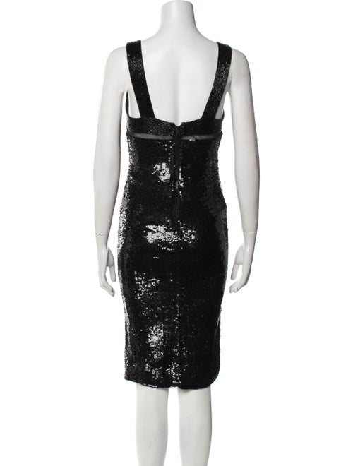 Alice + Olivia V-Neck Knee-Length Dress