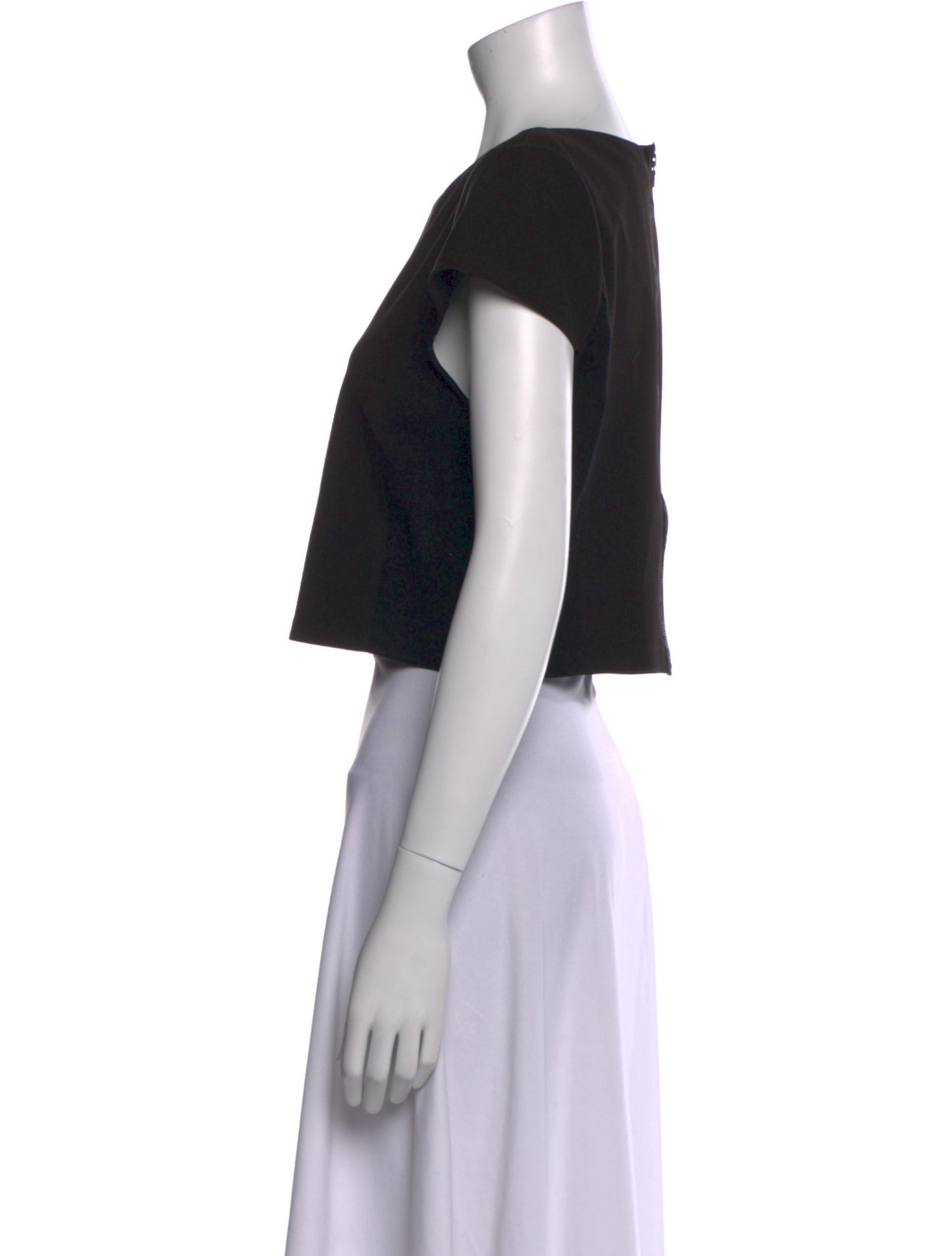 Alice + Olivia Bateau Neckline Short Sleeve Crop Top