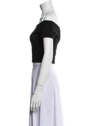 Alice + Olivia Off-The-Shoulder Short Sleeve Crop Top