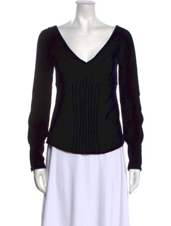 Alice + Olivia V-Neck Long Sleeve Top