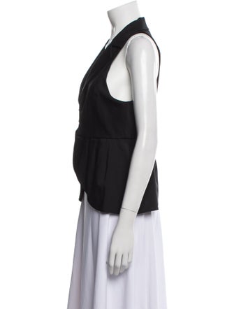 Alice + Olivia V-Neck Sleeveless Top