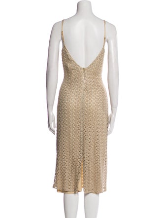 Alice + Olivia Scoop Neck Midi Length Dress