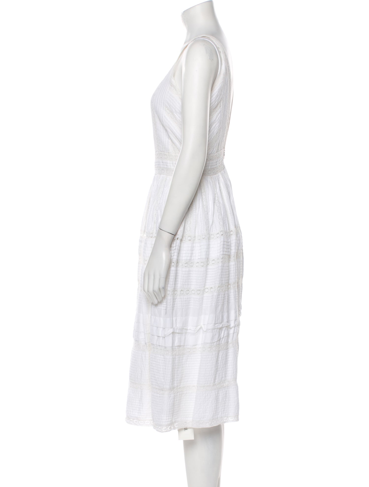 Alice + Olivia Scoop Neck Midi Length Dress