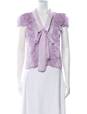 Alice + Olivia Printed V-Neck Crop Top