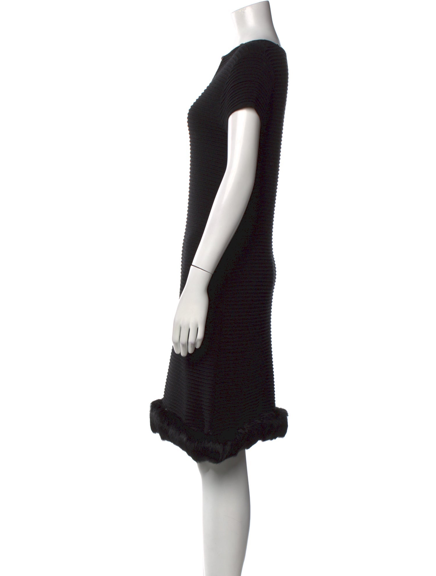 Alice + Olivia V-Neck Knee-Length Dress