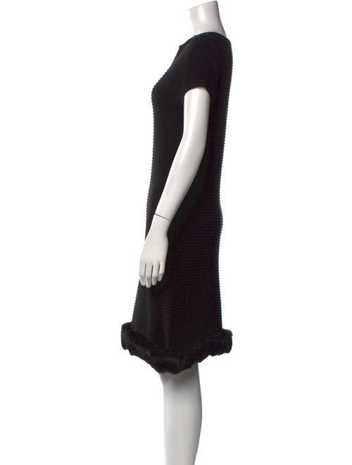 Alice + Olivia V-Neck Knee-Length Dress