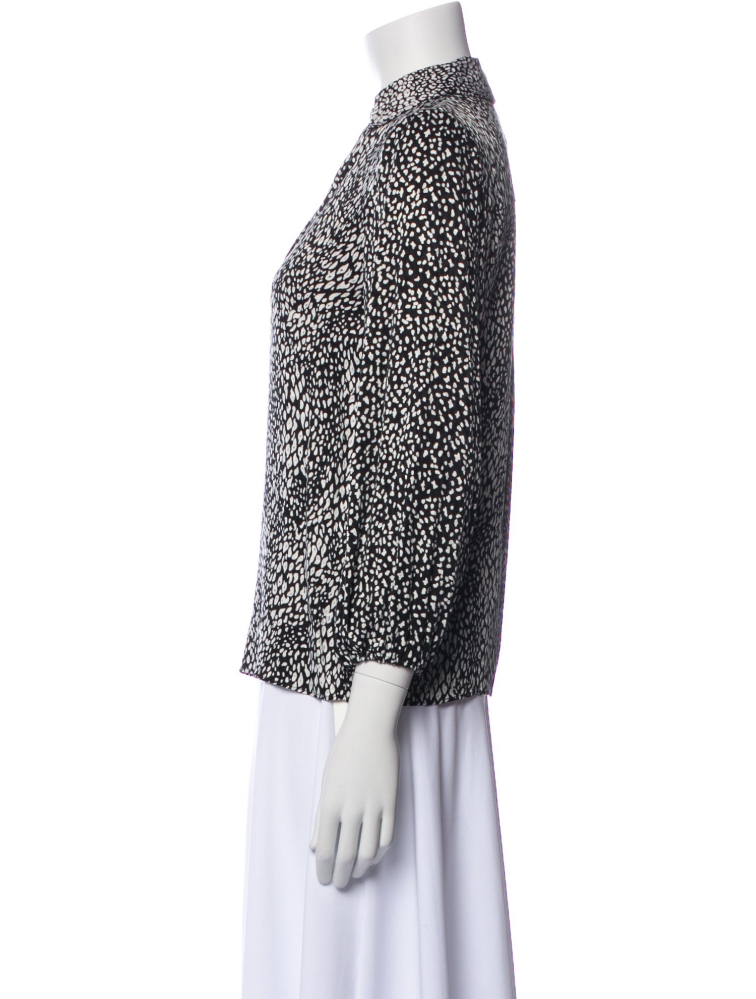 Alice + Olivia Animal Print V-Neck Blouse w/ Tags