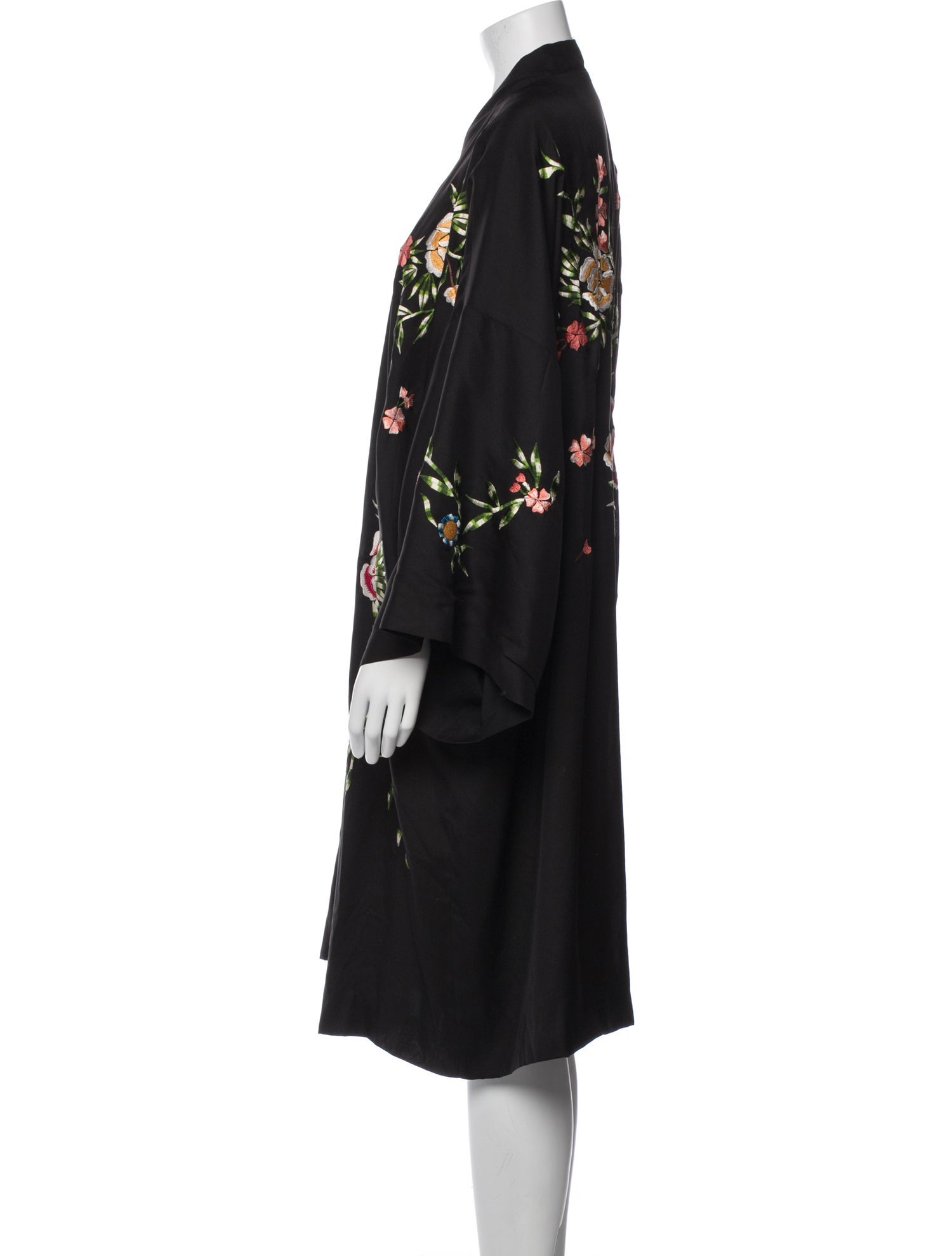 Alice + Olivia Floral Print Embroidered Accent Robe