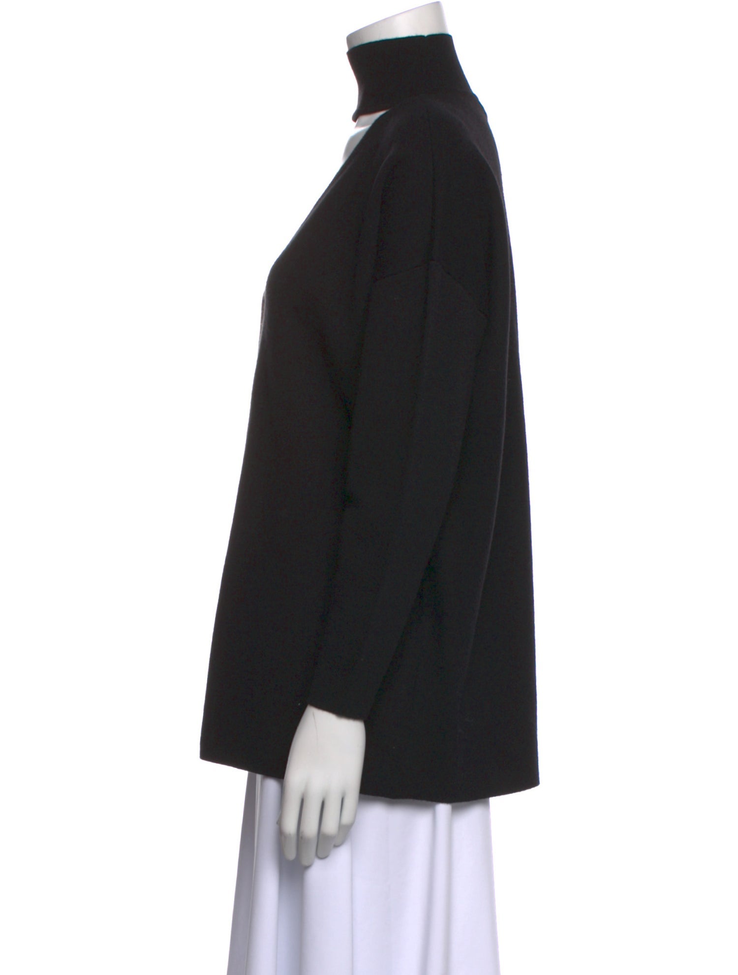 Alice + Olivia V-Neck Long Sleeve Sweatshirt