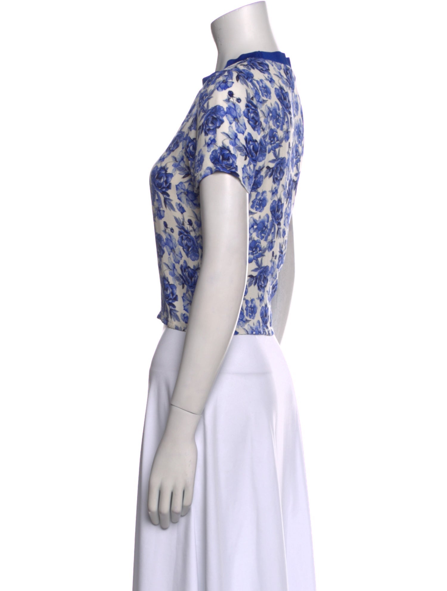 Alice + Olivia Floral Print Crew Neck Crop Top