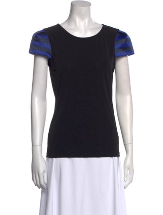 Alice + Olivia Scoop Neck Short Sleeve T-Shirt