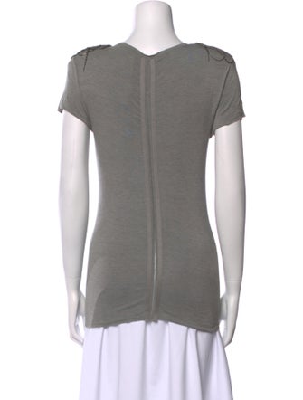 Alice + Olivia Scoop Neck Short Sleeve T-Shirt