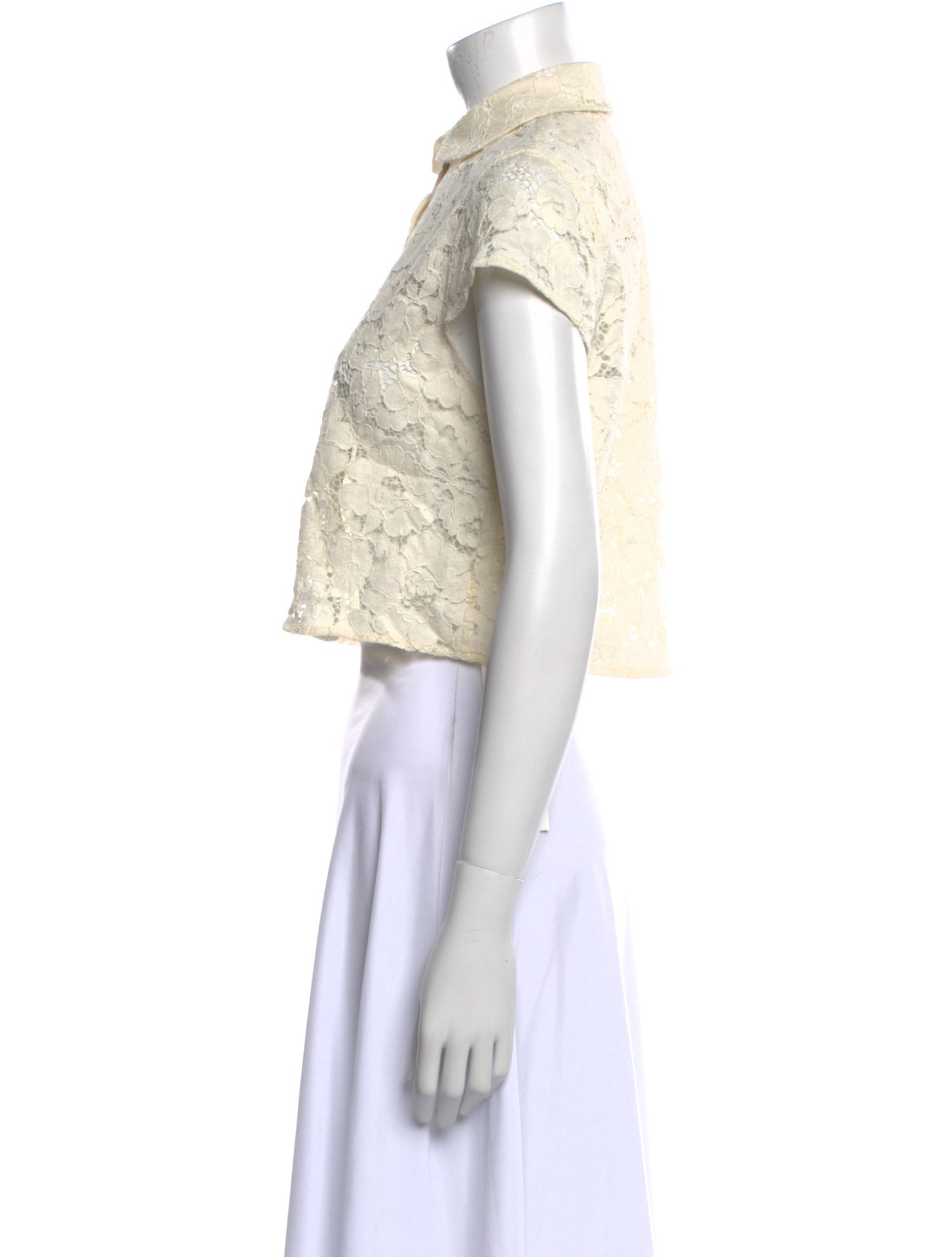 Alice + Olivia Lace Pattern Short Sleeve Crop Top