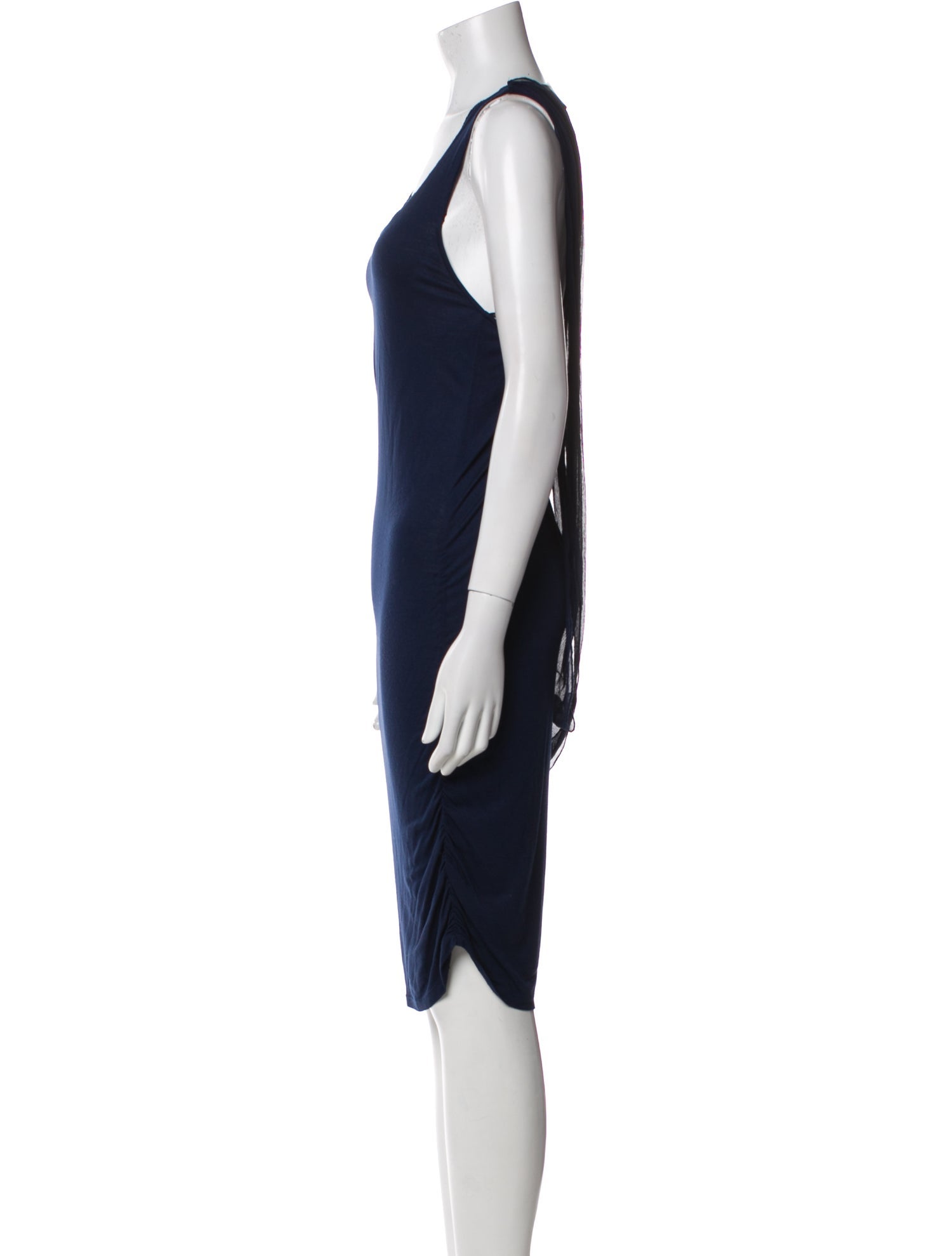 Alice + Olivia Scoop Neck Midi Length Dress