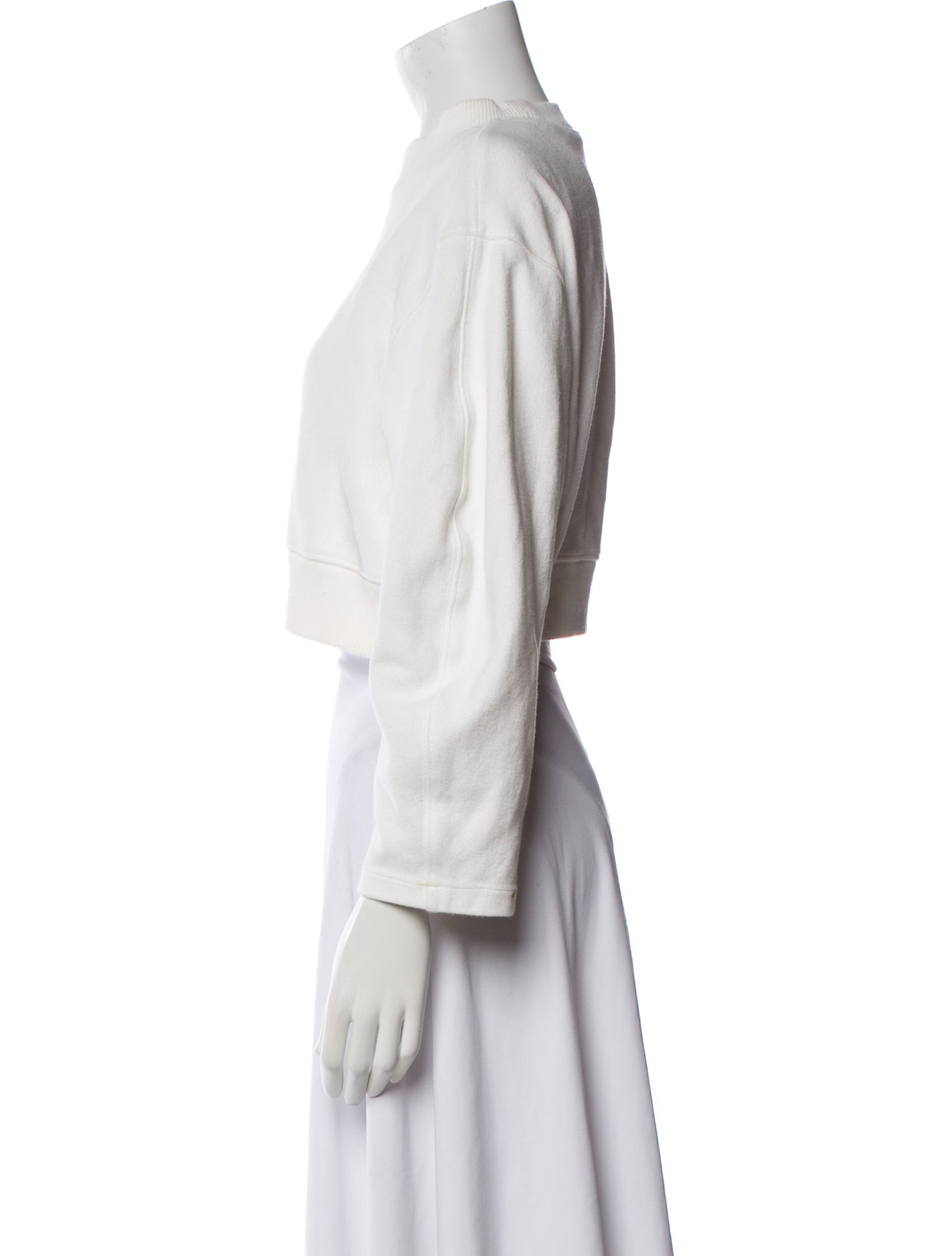 AMOMENTO Mock Neck Three-Quarter Sleeve Crop Top