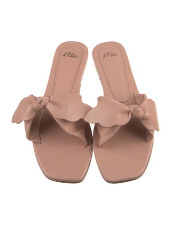 A Piedi Leather Floral Print Slides