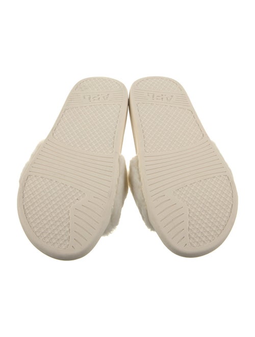 APL Shearling Printed Slides