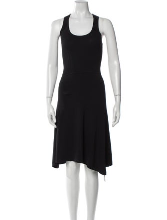 Apparis Scoop Neck Knee-Length Dress