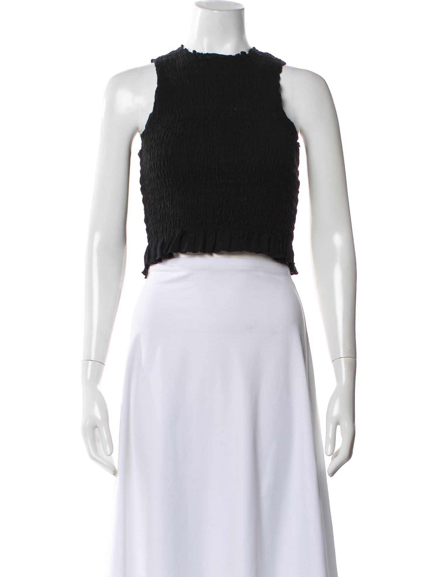 Apres Studio Crew Neck Sleeveless Crop Top