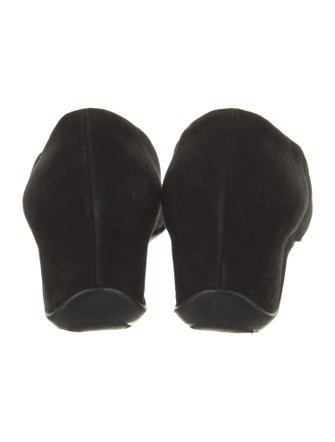 Aquatalia Suede Pumps