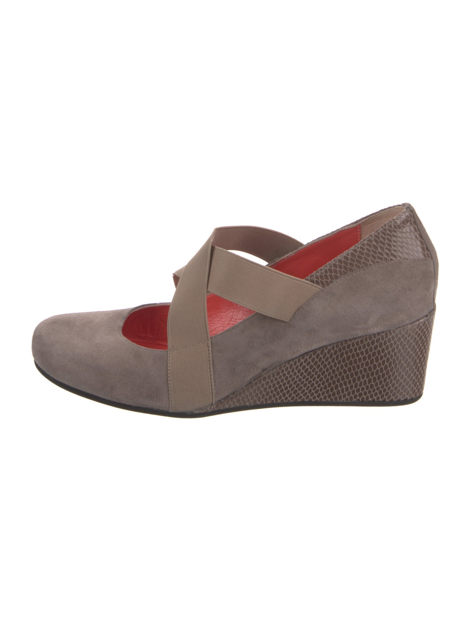 Aquatalia Suede Leather Trim Embellishment Pumps