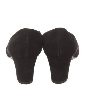 Aquatalia Suede Pumps