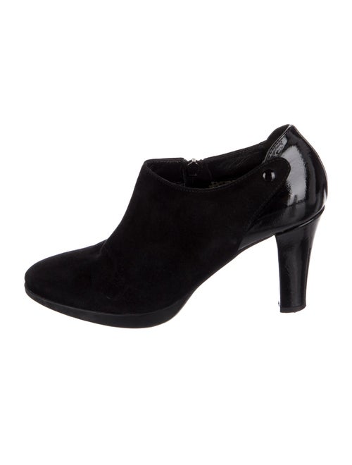 Aquatalia Suede Pumps