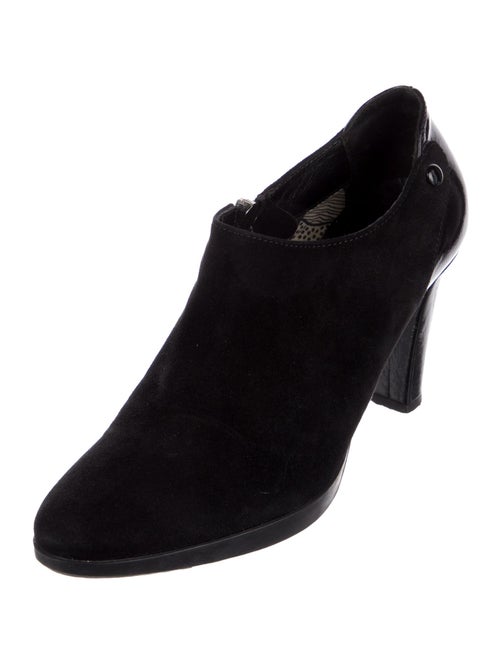 Aquatalia Suede Pumps