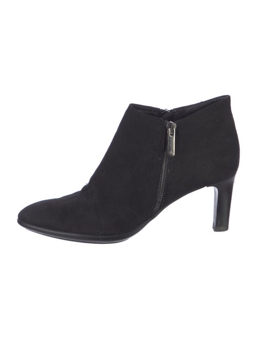 Aquatalia Suede Pumps