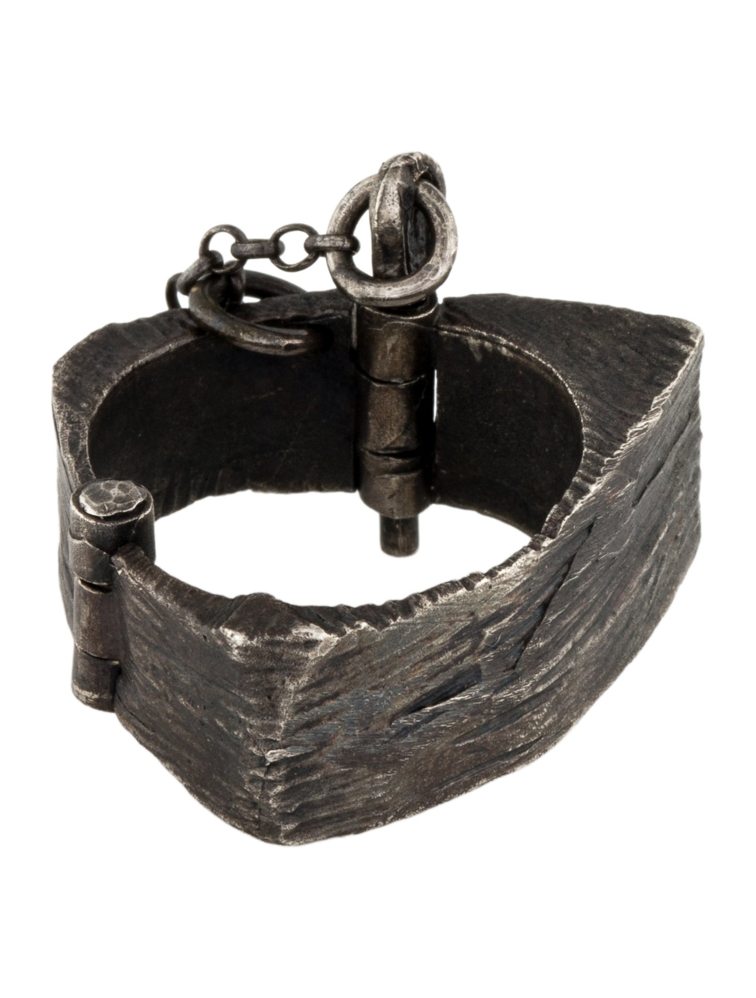 Arielle de Pinto Triangular Push Pin with Chain Band