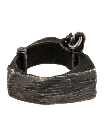 Arielle de Pinto Triangular Push Pin with Chain Band