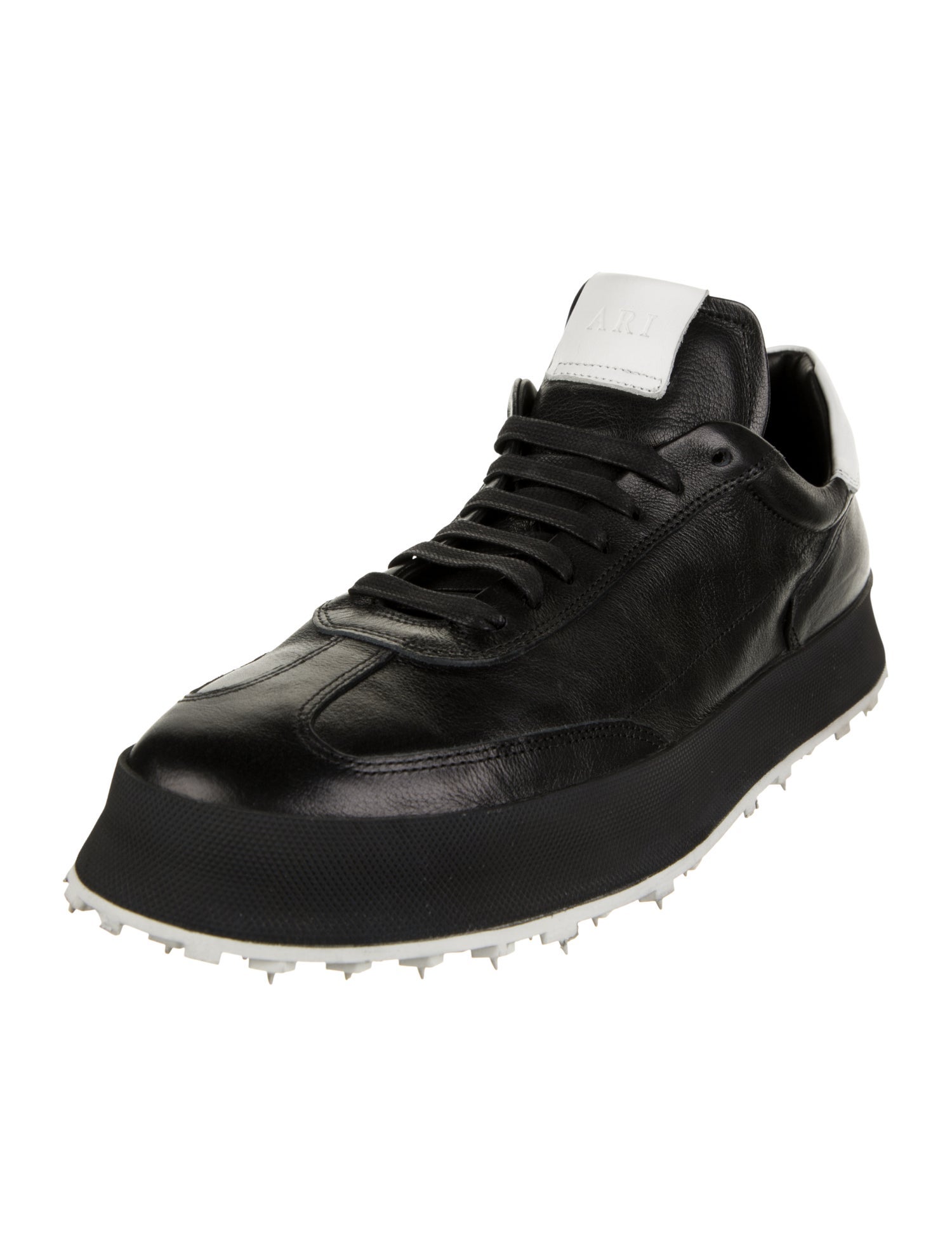 ARI Leather Sneakers