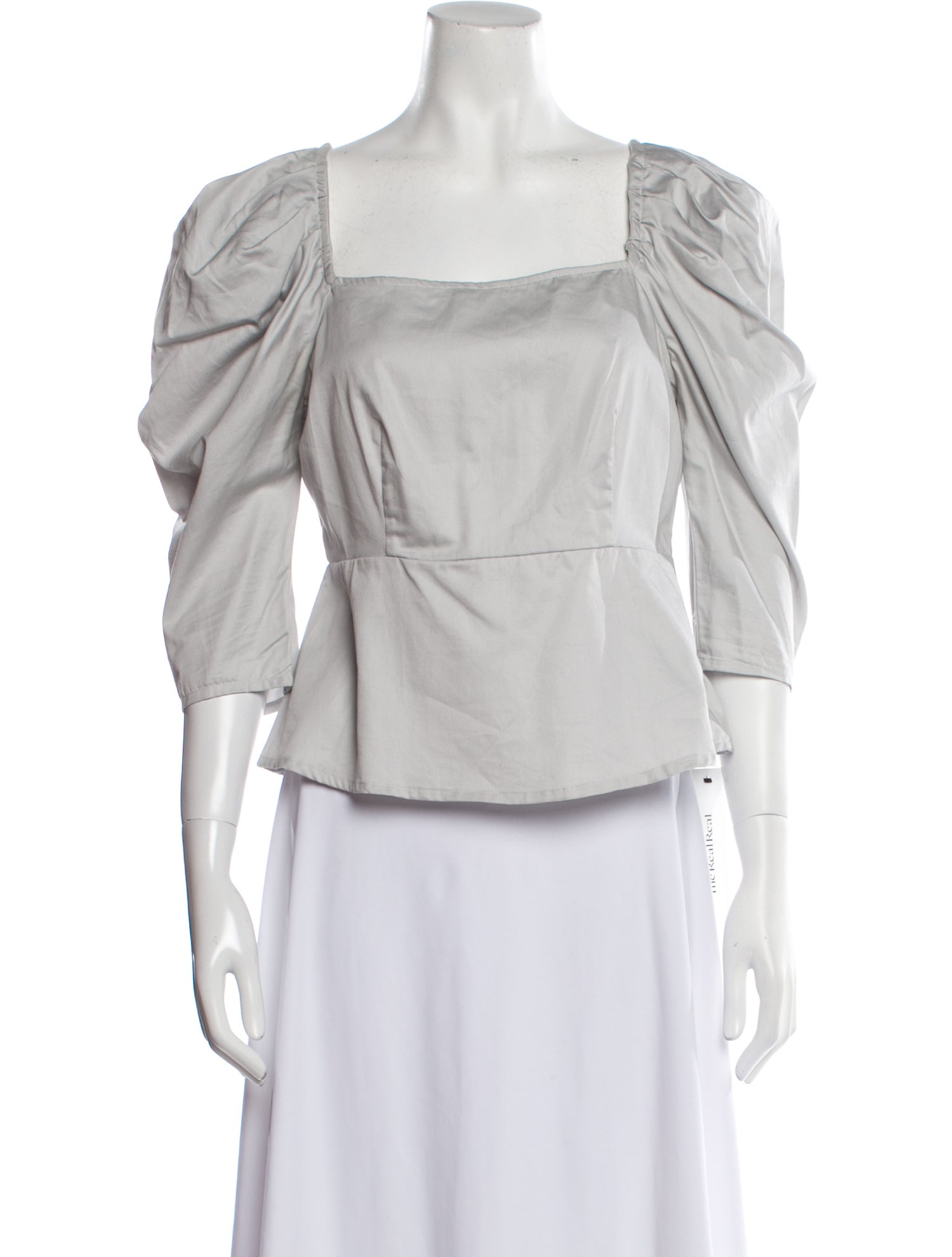 Arias Square Neckline Three-Quarter Sleeve Crop Top