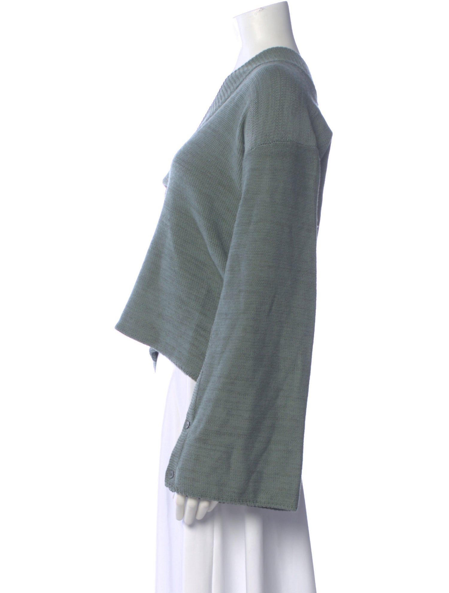 ARJÉ V-Neck Sweater