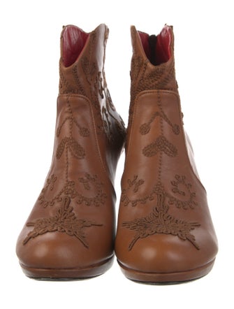 Artemis Design Co. Leather Embroidered Accent Western Boots