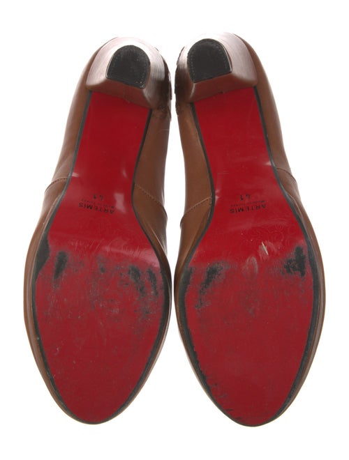 Artemis Design Co. Leather Embroidered Accent Western Boots