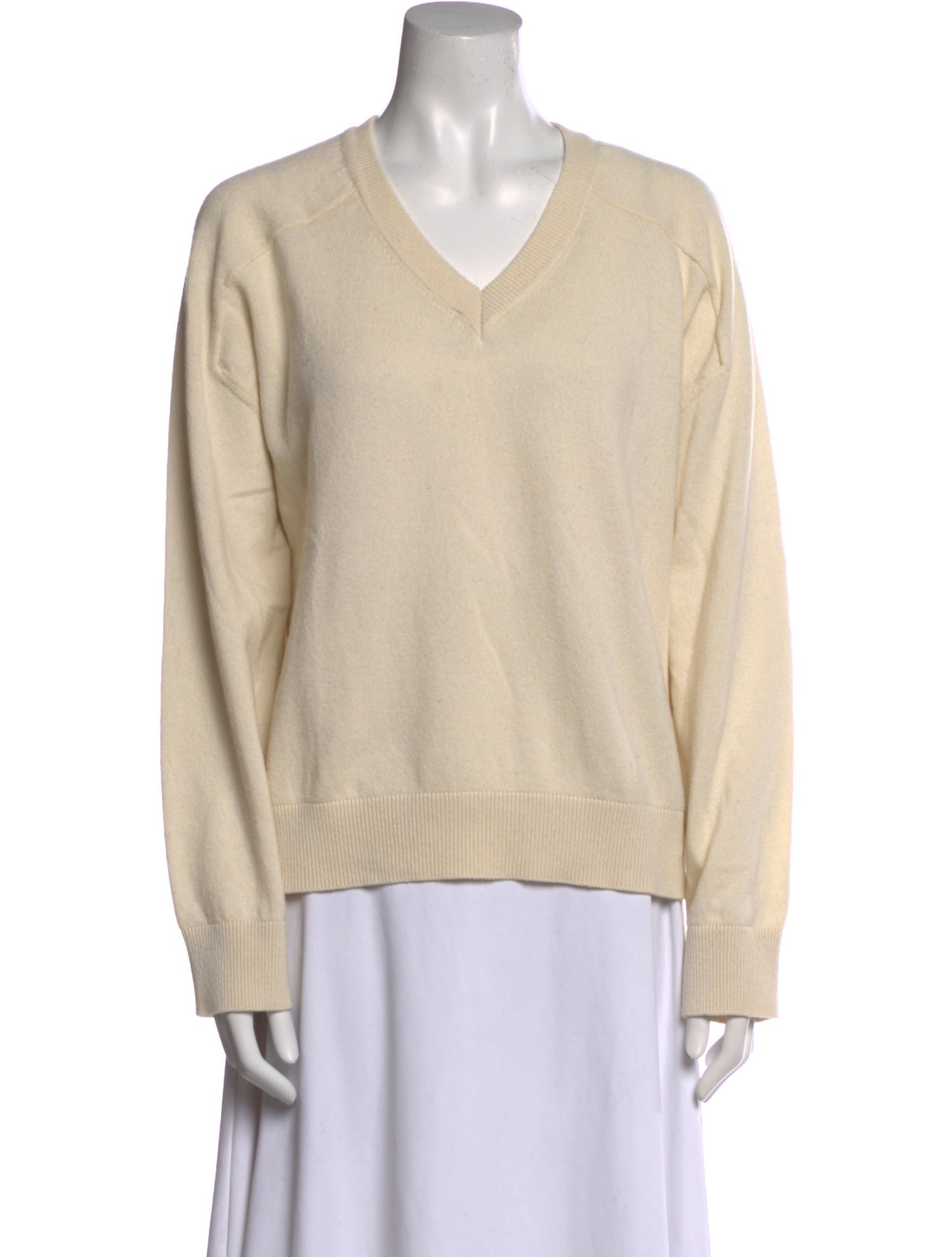 Armarium V-Neck Sweater