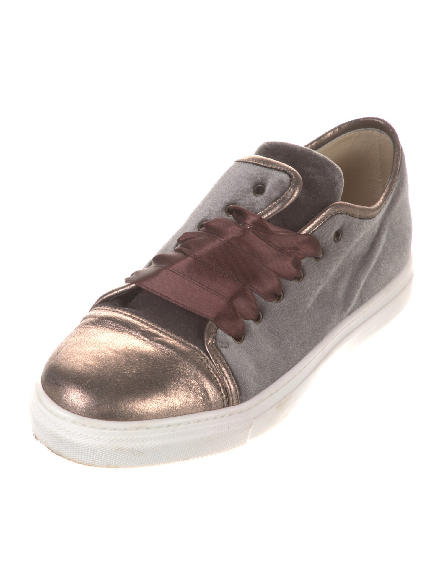 Aska Velvet Sneakers