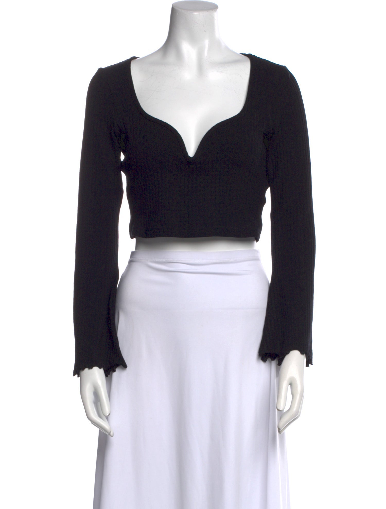 ALÉMAIS V-Neck Long Sleeve Crop Top