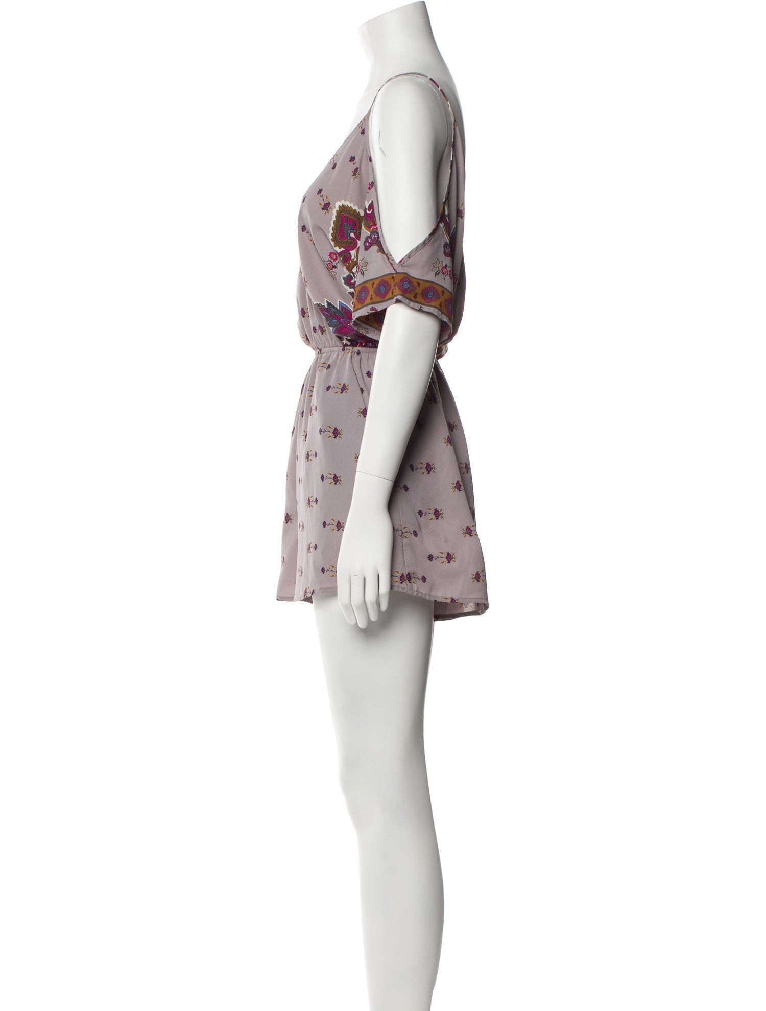 ASTR Printed V-Neck Romper