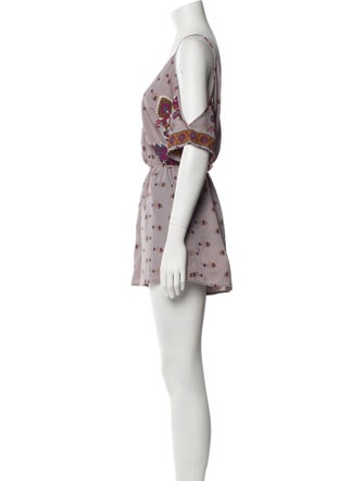 ASTR Printed V-Neck Romper