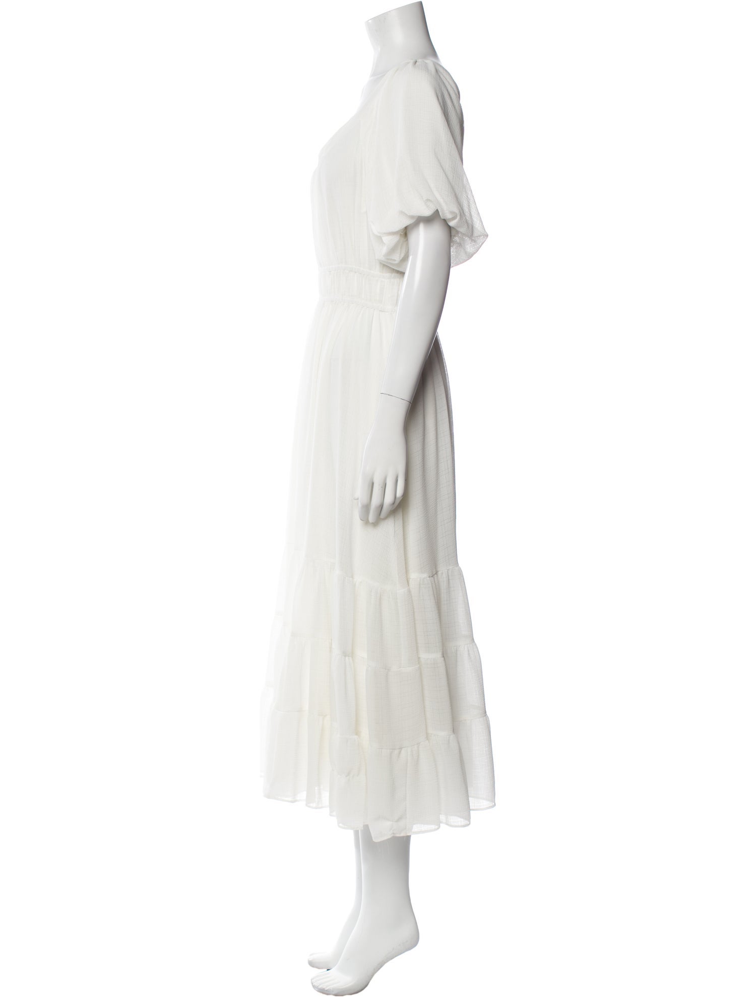 ASTR Scoop Neck Midi Length Dress