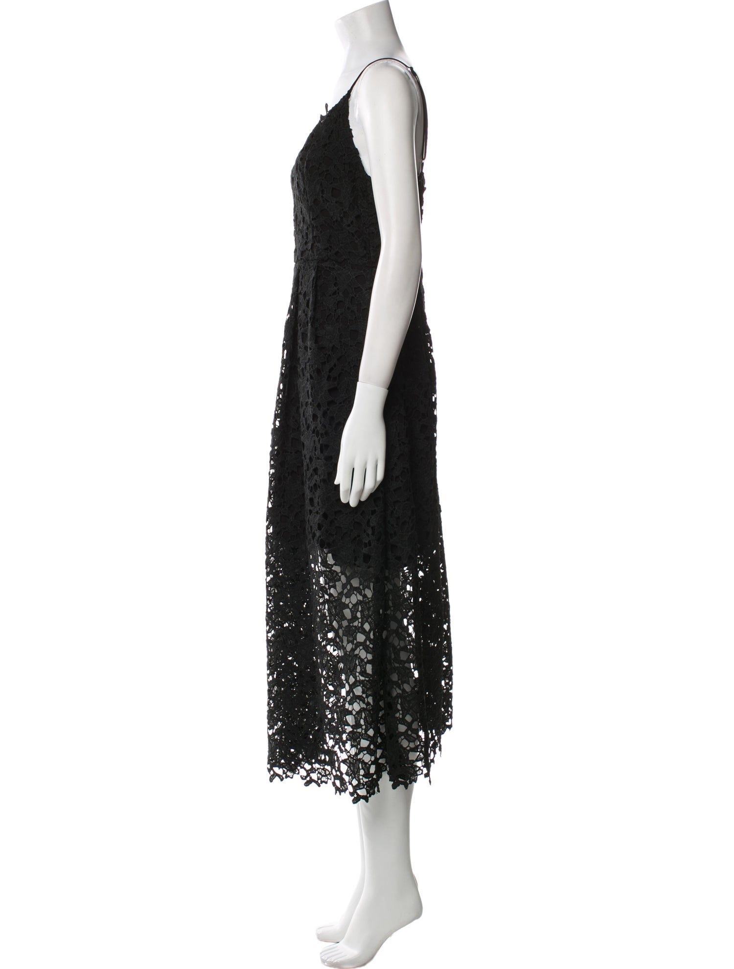 ASTR Lace Pattern Long Dress