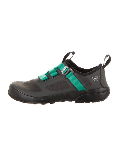 Arc'Teryx Colorblock Pattern Sneakers Grey