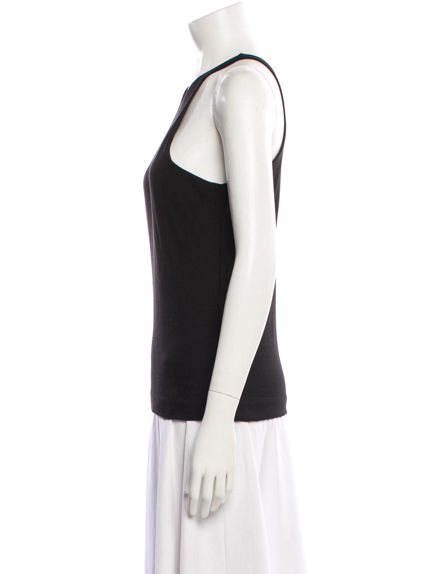 GAUGE81 V-Neck Sleeveless Top