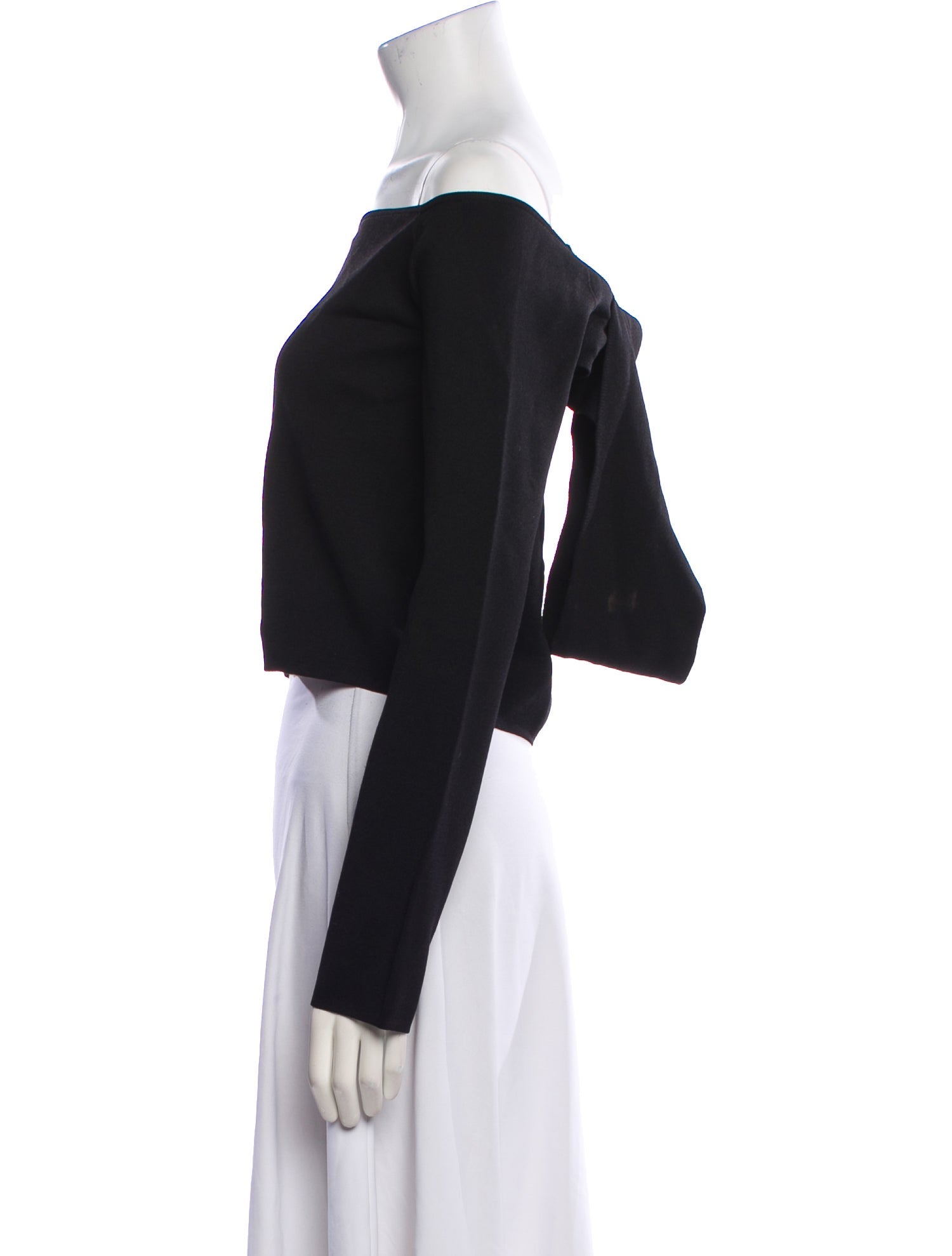 GAUGE81 Off-The-Shoulder Long Sleeve Crop Top